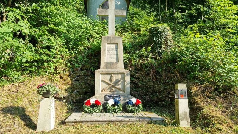 Mahnmal Soldatenfriedhof 20260628 180648 800px