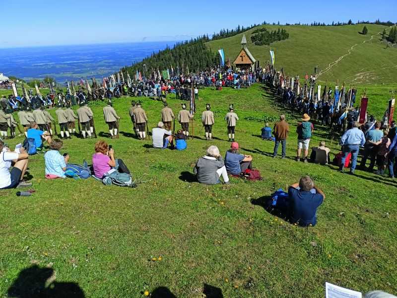 Steinlingkapelle Gebirgsschützen Kampenwand 2025 800px