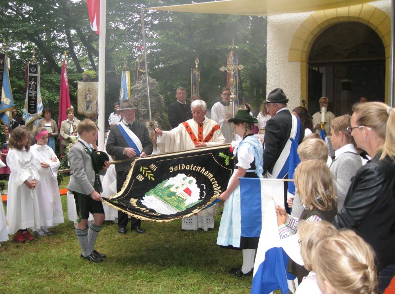 alt buchenwaldgedenken fahnensegnung 16 800px