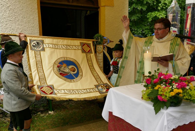 alt buchenwaldgottesdienst fahnensegnung 17 800px