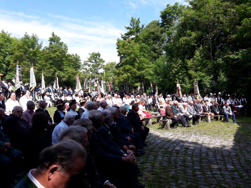 Teilnehmer Gottesdienst 800 20180617 104114